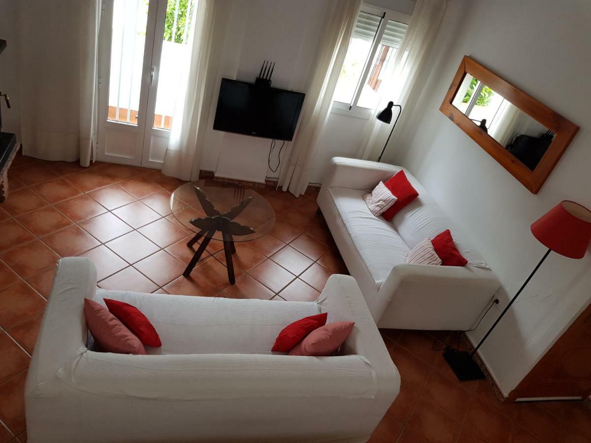 Casa De Abajo Holiday home Prado Del Rey